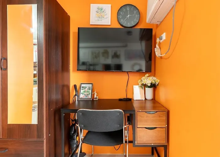 Apartment Plumera Near Airport Malls & Schools With Elevator *